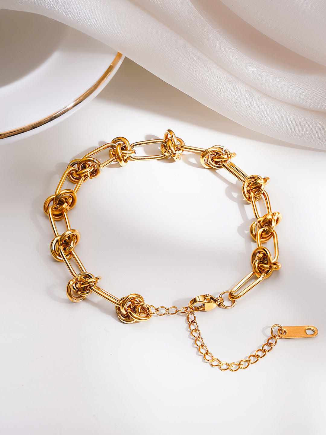 Demi Fine 18K Gold Plated Stainless steel Knot Link Chain Bracelet Length - 17 cm