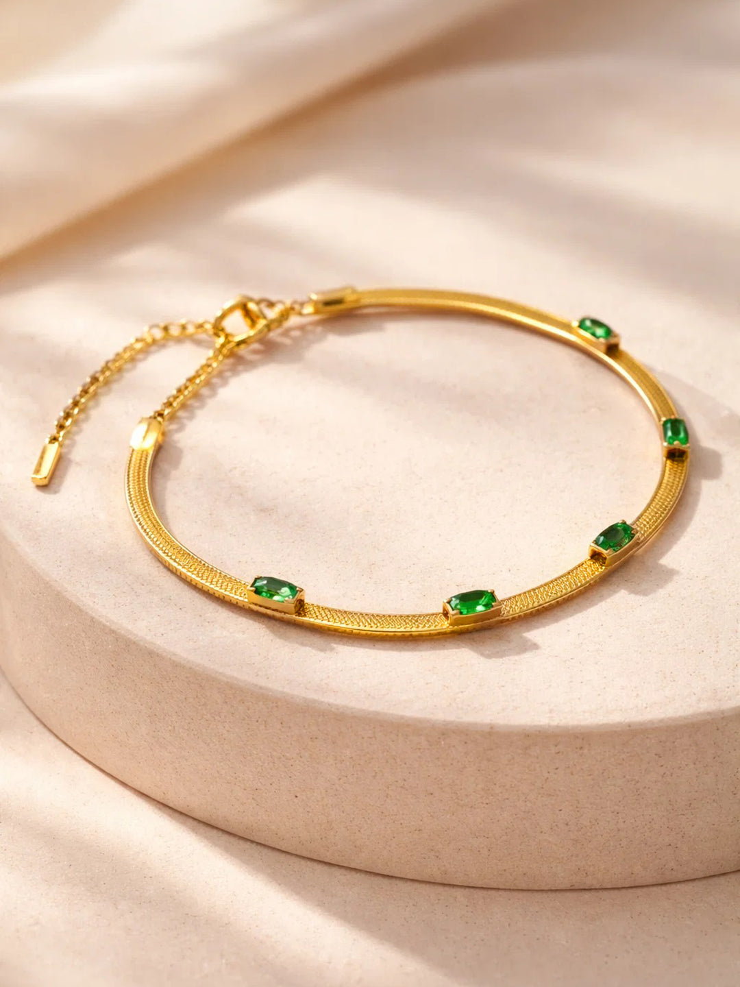 【Rubans】 Demi Fine Gold-Plated Emerald Snake Chain Bracelet｜デミファイン ゴールドメッキ エメラルド スネークチェーン ブレスレット