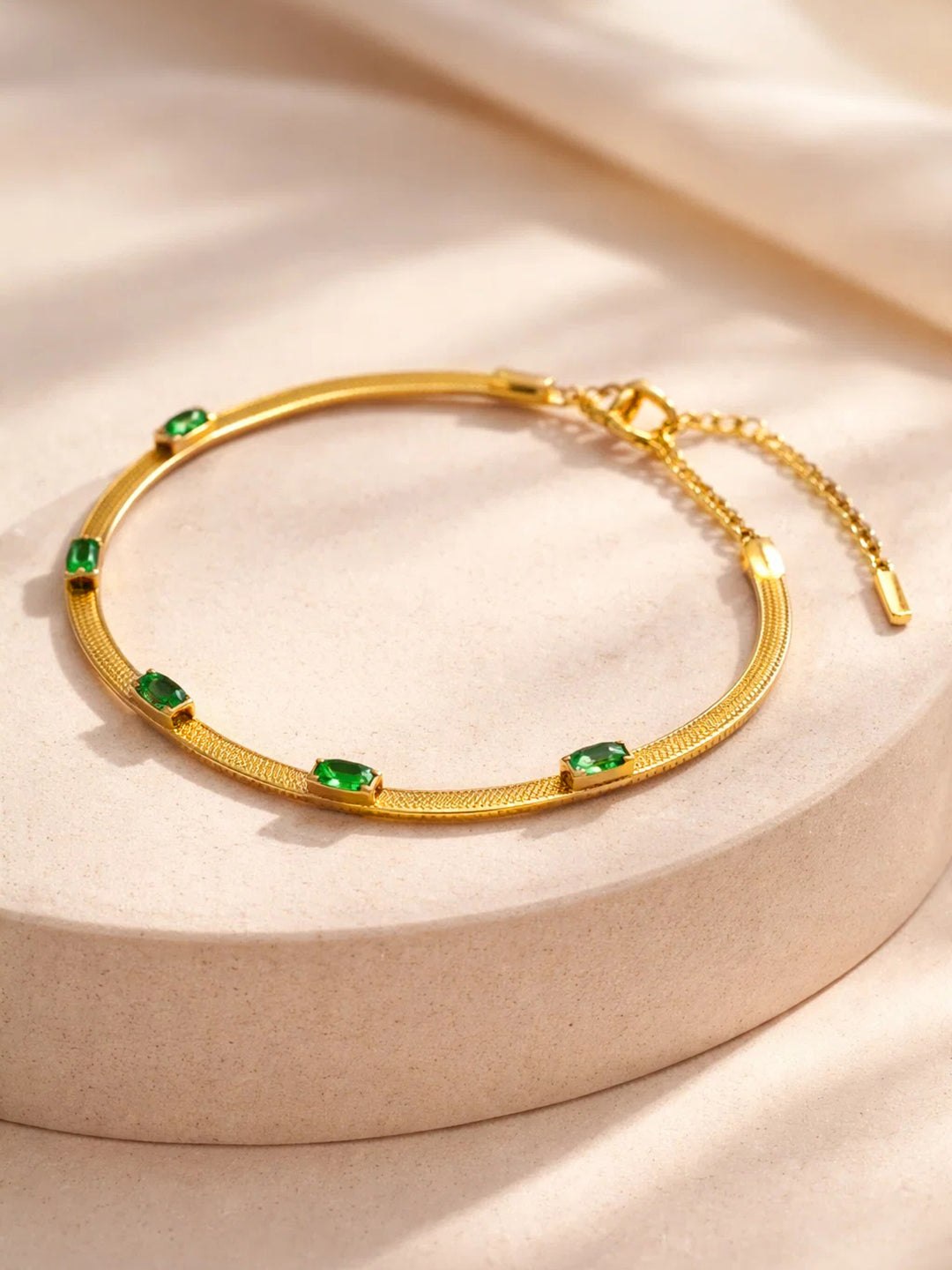 【Rubans】 Demi Fine Gold-Plated Emerald Snake Chain Bracelet｜デミファイン ゴールドメッキ エメラルド スネークチェーン ブレスレット