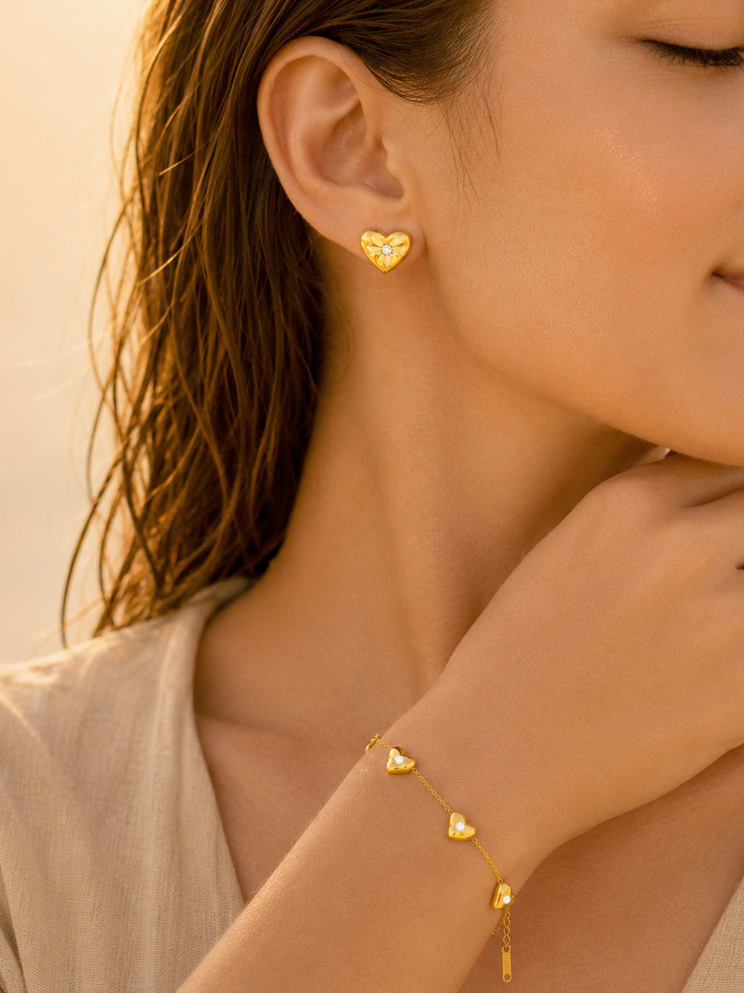 Demi Fine 18k Gold Plated Stainless Steel Heart Charm Bracelet & Stud Earrings Bracelet Length - 21 cm
