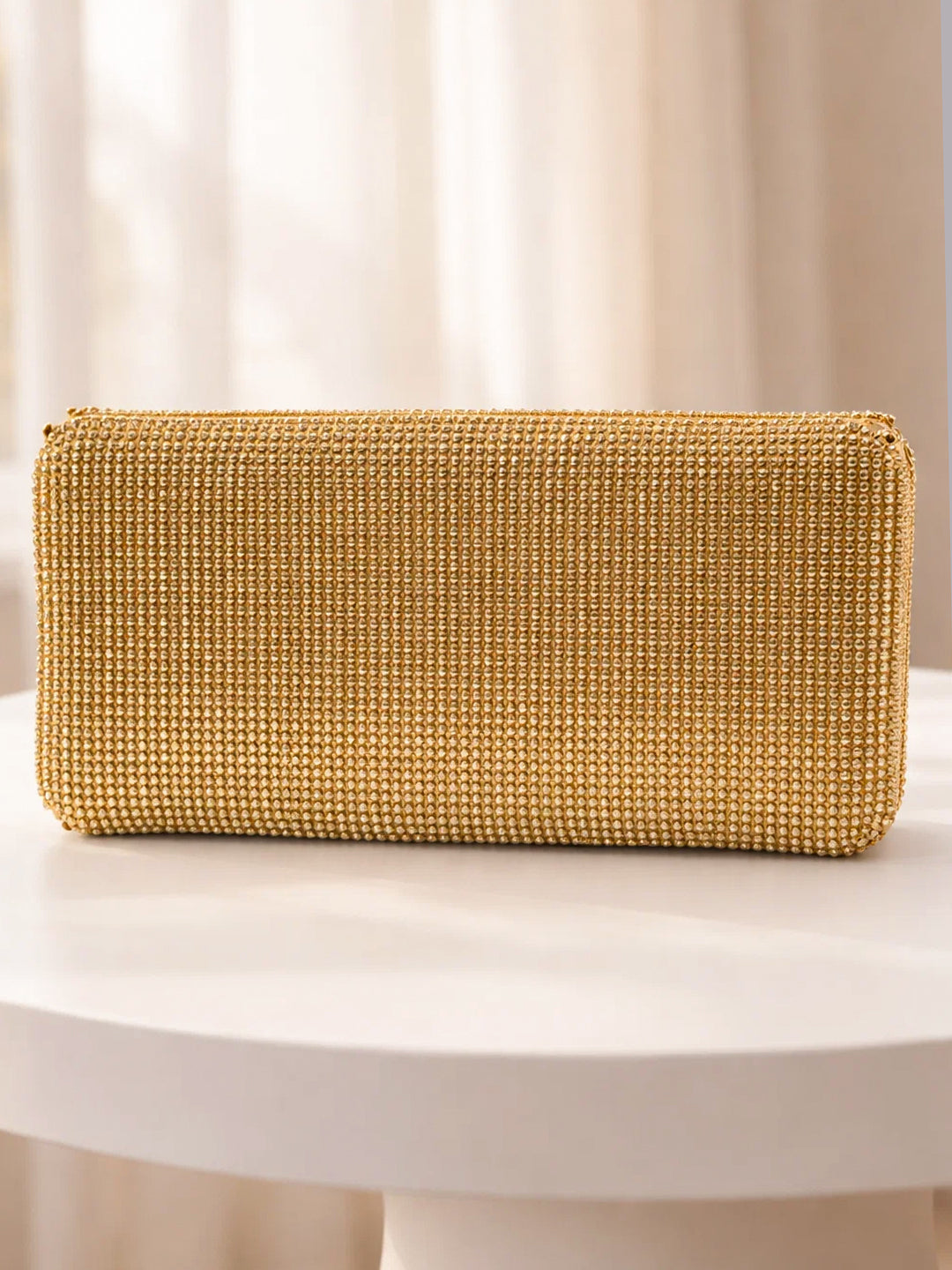 Festive Glow Structured Gold Clutch フリーサイズ