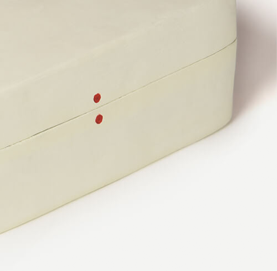 STRETI BOX 21.8(L) x 21.8(B) x 8.1(H); 直径: 21.8