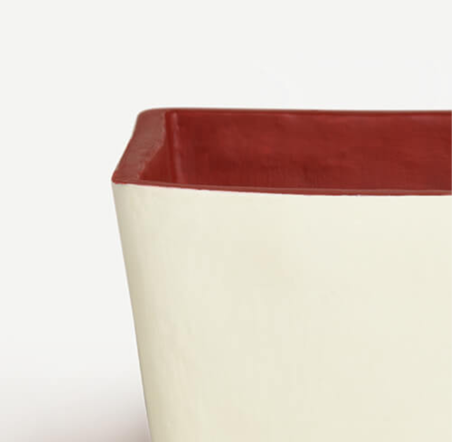 LAALTO PLANTER 18.6(L) x 17.4(B) x 4.1(H)
