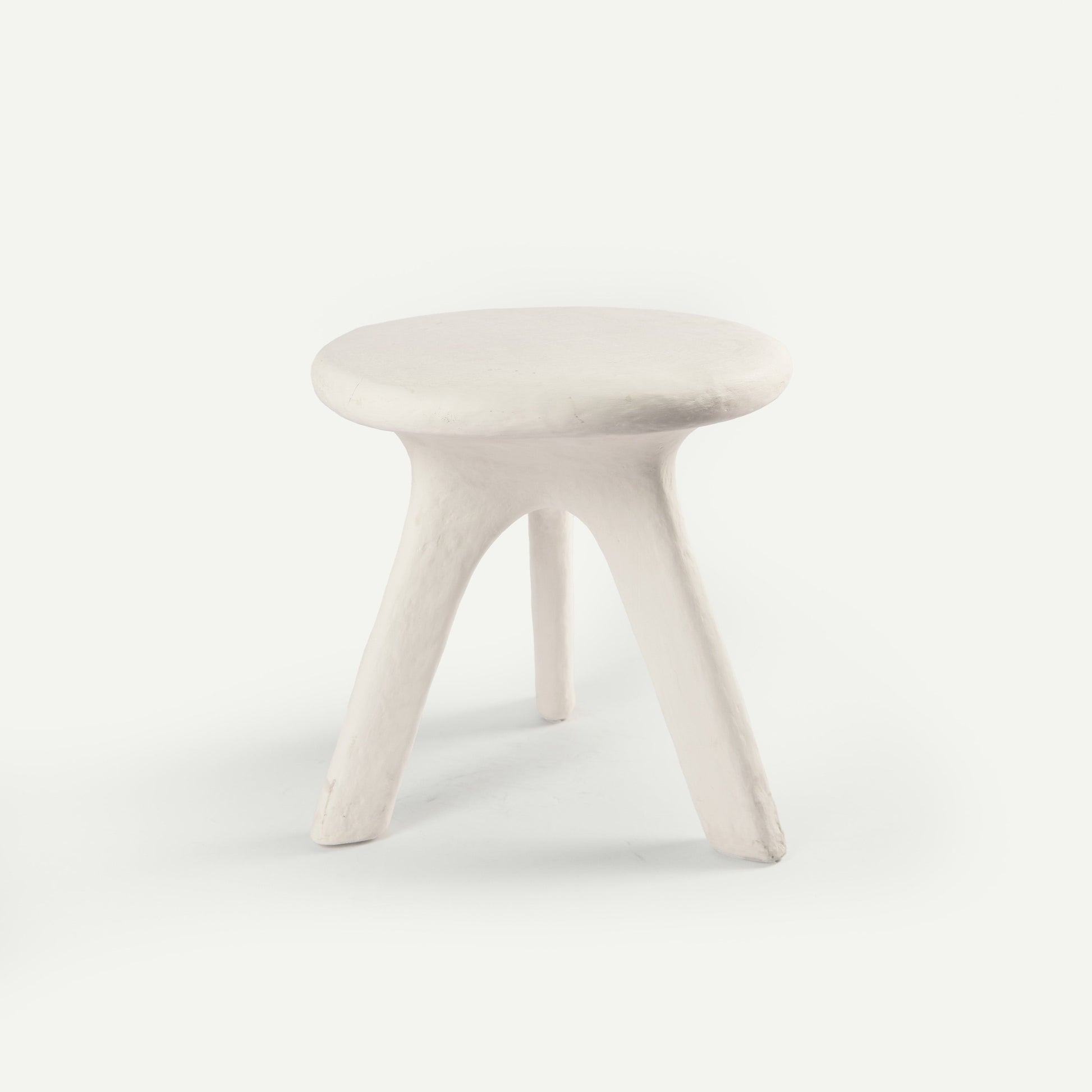 CREAM STOOL 40(長さ) x 40(幅) x 55(高さ)
