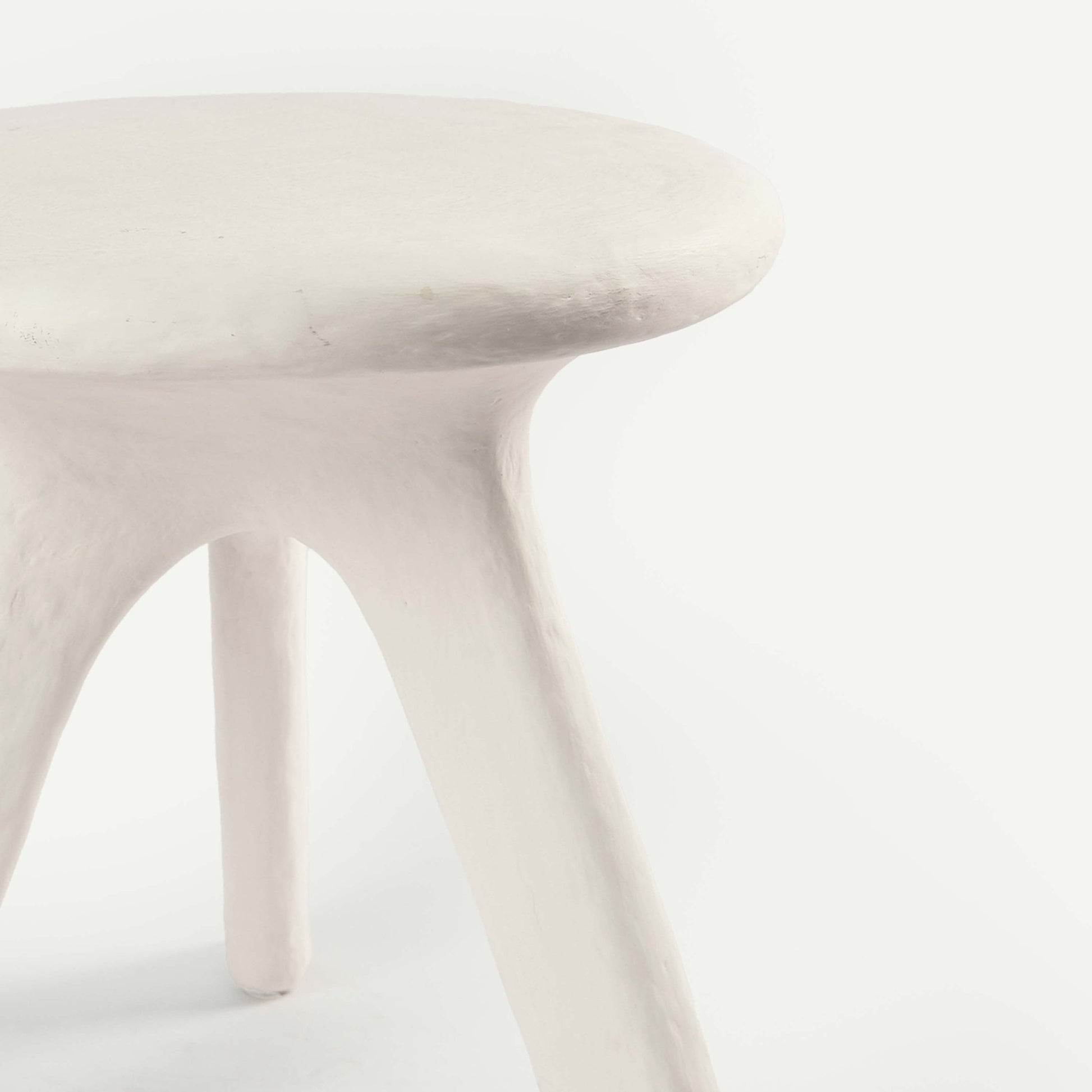 CREAM STOOL 40(長さ) x 40(幅) x 55(高さ)