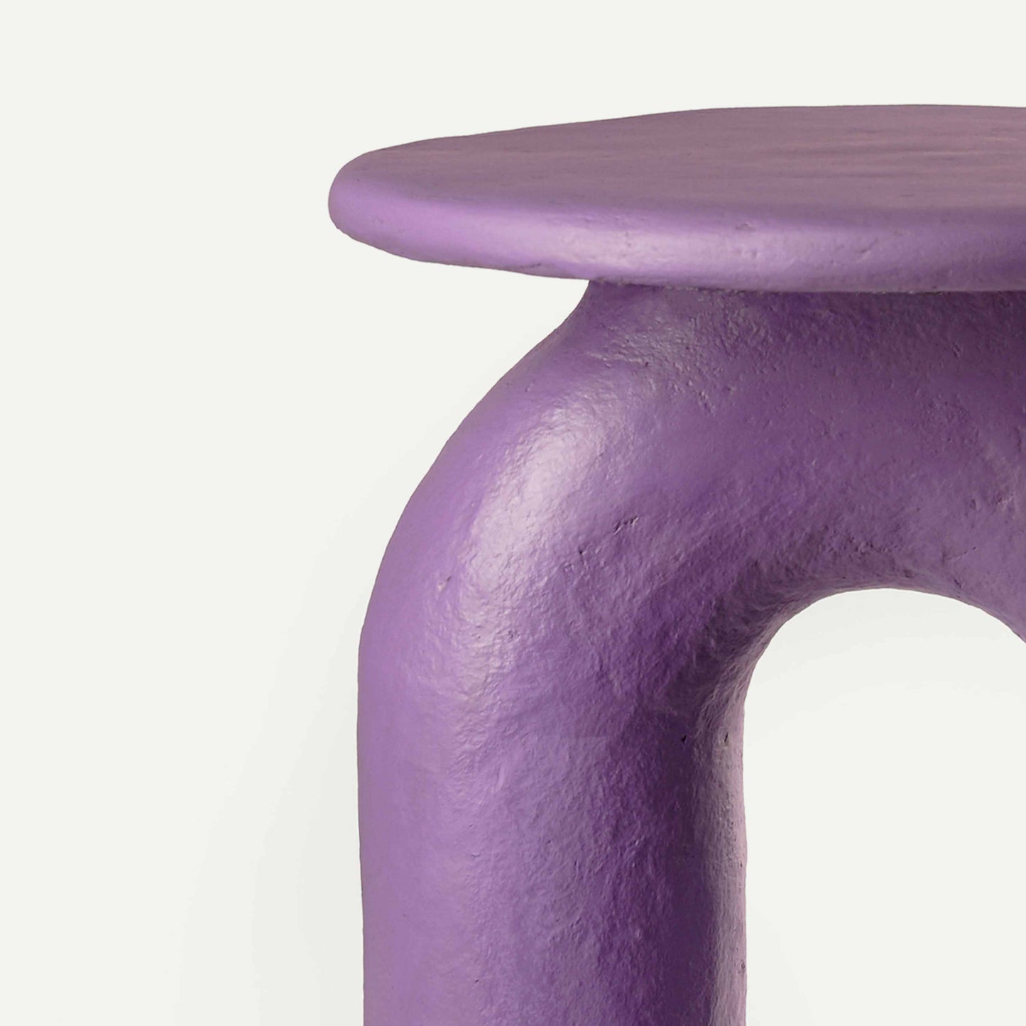 VIOLET END TABLE 40.5(長さ) x 40.5(幅) x 64.5(高さ)