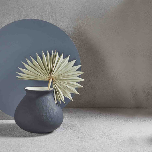 ROTUND NOIR VASE 22.9(長さ) x 22.9(幅) x 25.9(高さ); 直径: 22.9