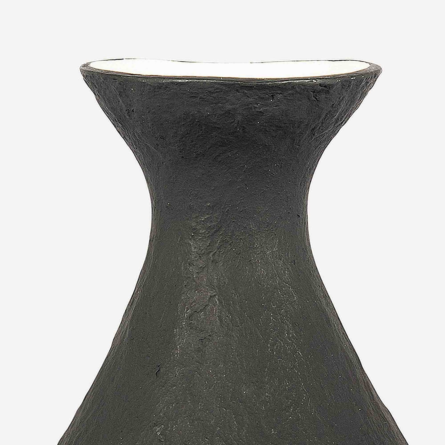 PETITE NOIR VASE 18.6(L) x 18.6(B) x 26.1(H); 直径: 18.6