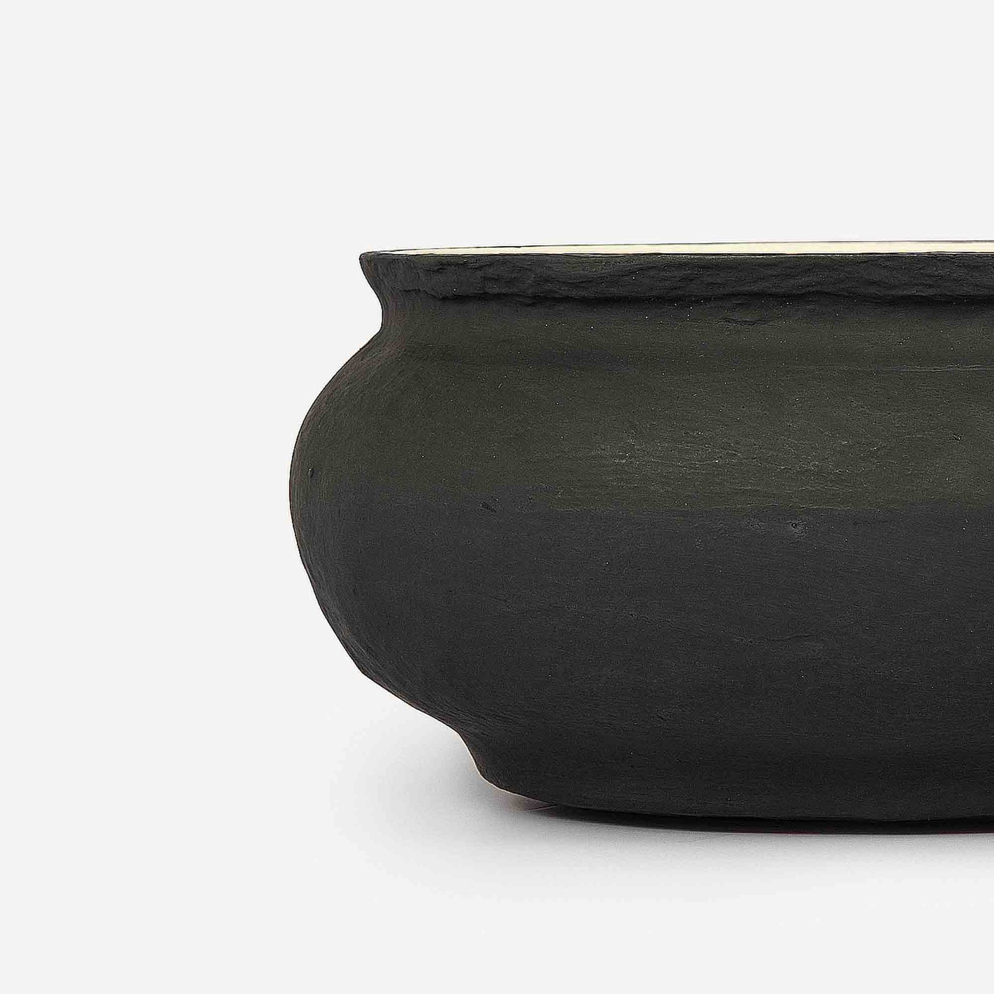 BOL NOIR VASE 28.8(L) x 28.8(B) x 12.9(H); 直径: 28.8