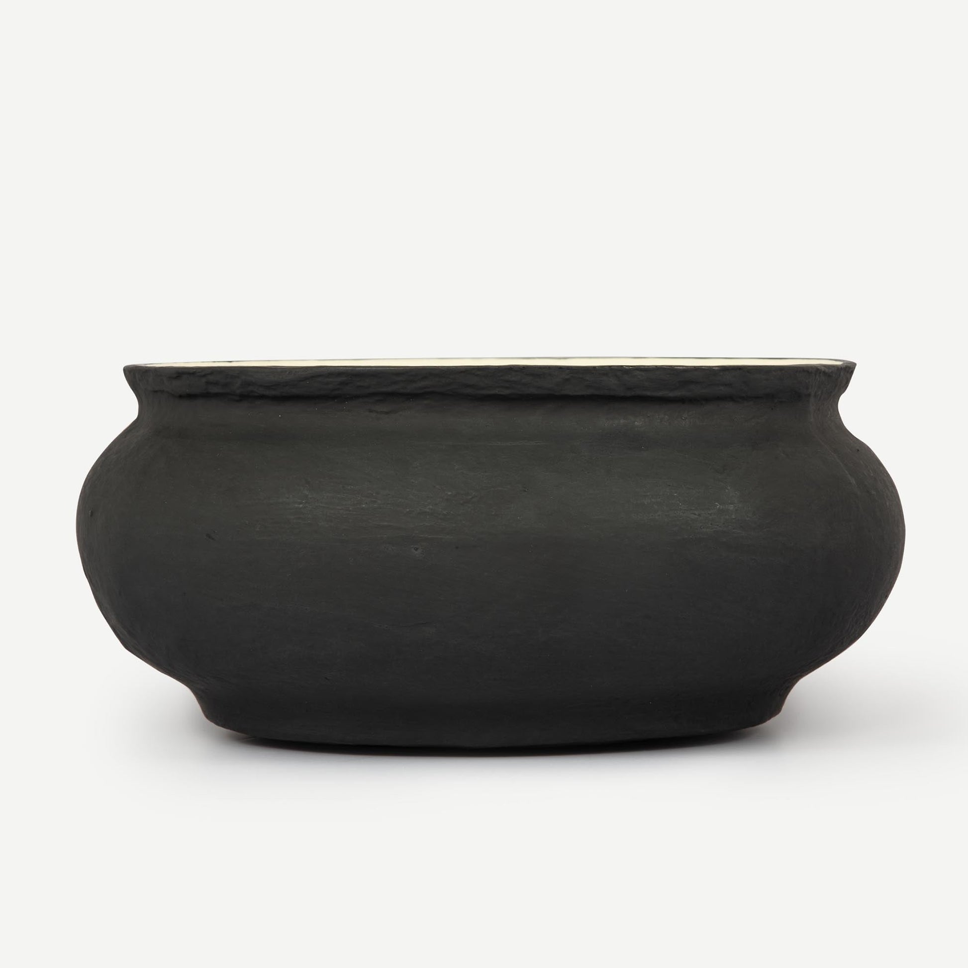 BOL NOIR VASE 28.8(L) x 28.8(B) x 12.9(H); 直径: 28.8