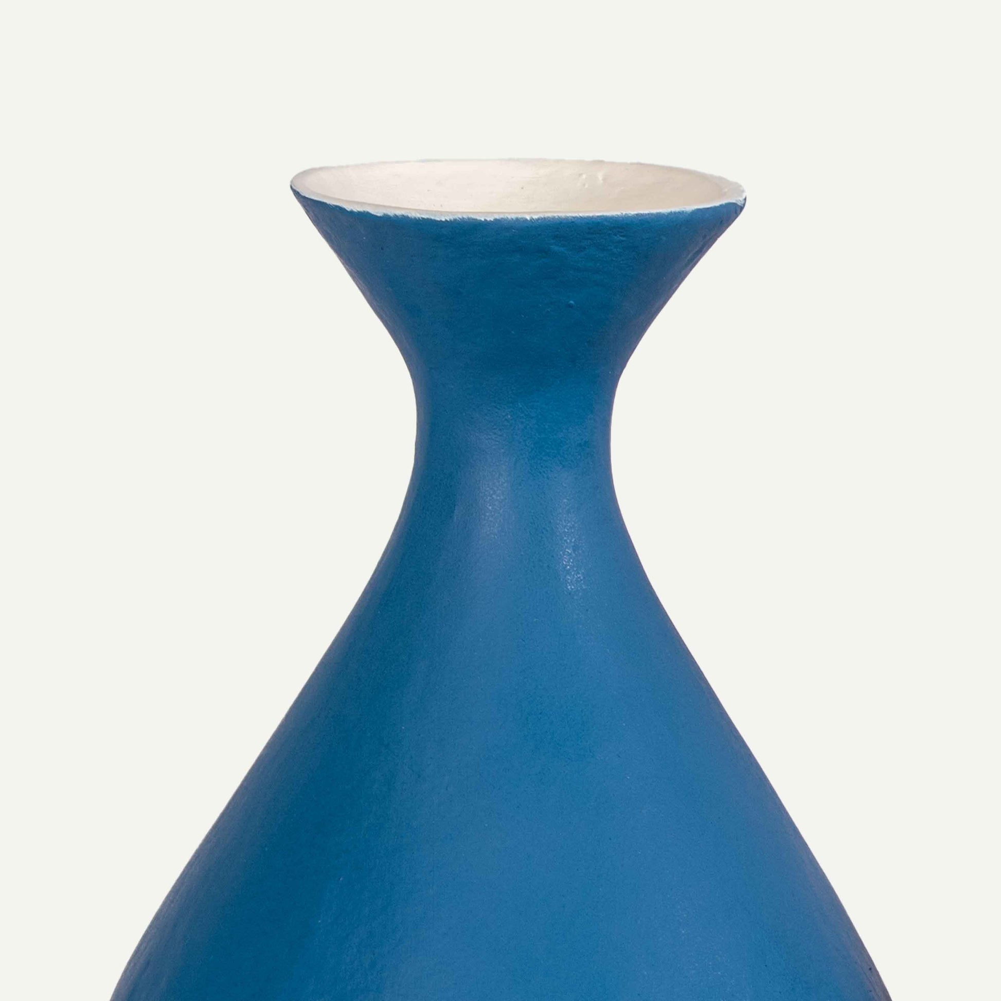COBALT VASES 18.6(長さ) x 18.6(幅) x 26.1(高さ)