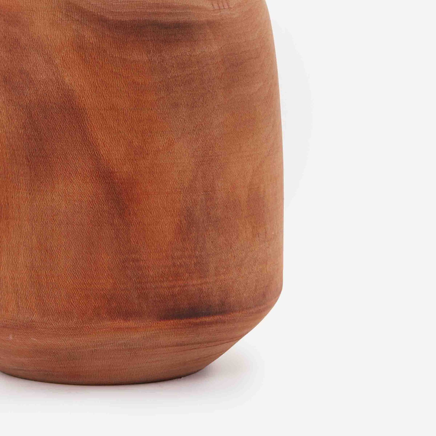 ELFIN WOODEN VASE 15.5(長さ) x 15.5(幅) x 21(高さ); 直径: 15.5