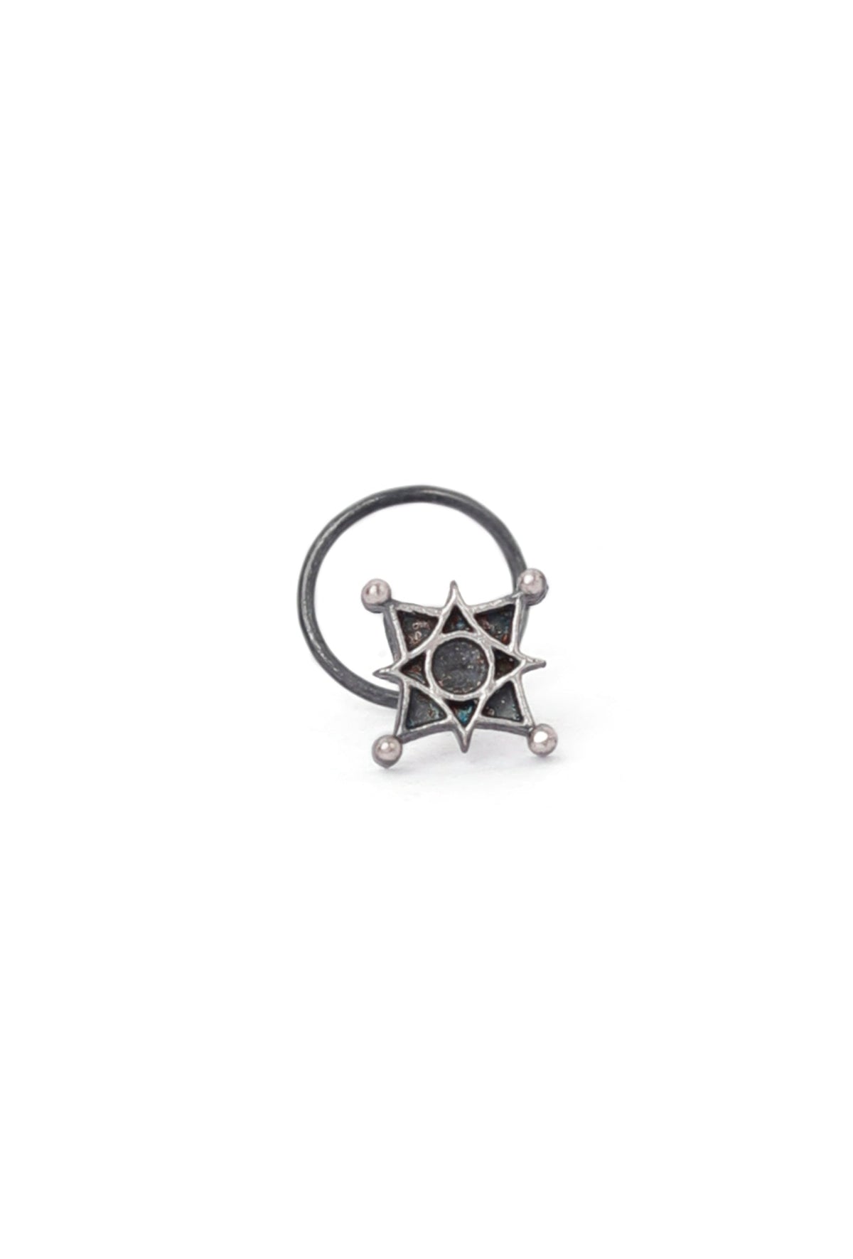 Star Shaped Brass Nosepin タイプ ピアス