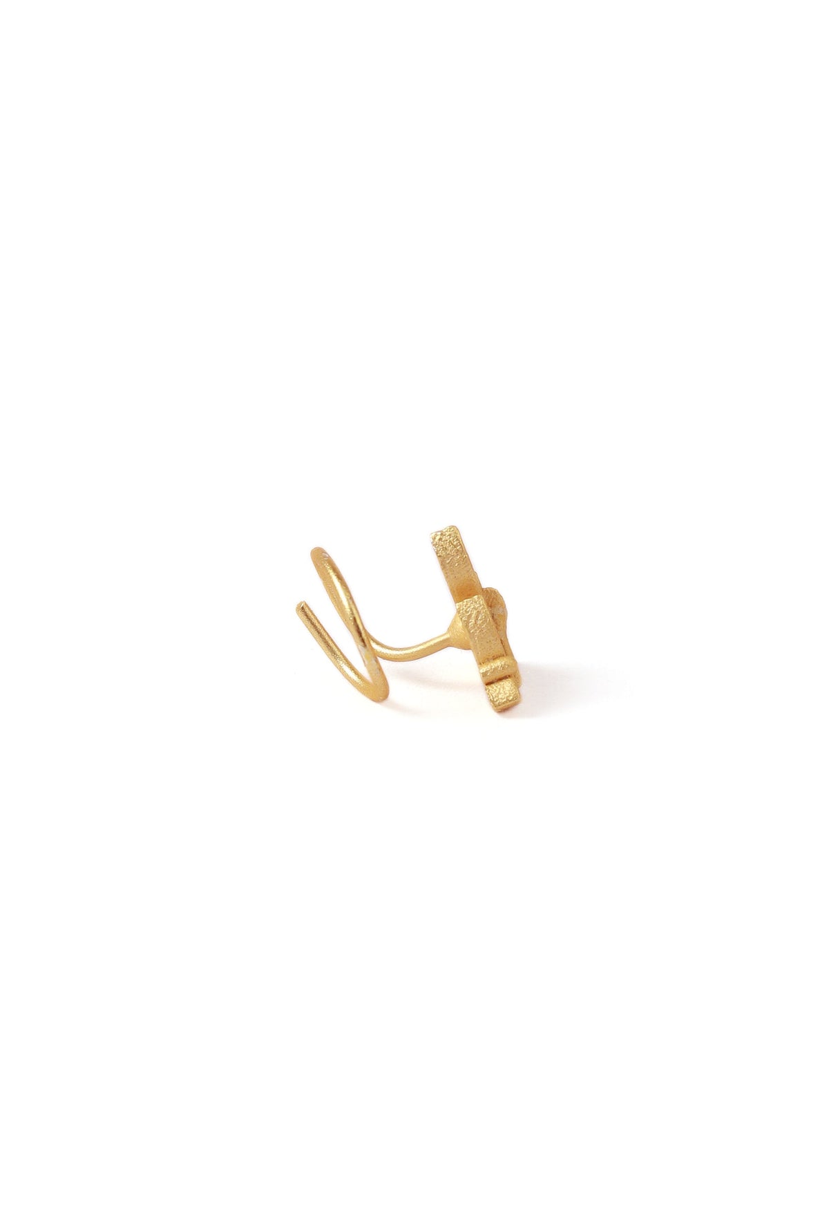 Gold Leaf Intricate Motif Brass Nosepin タイプ ピアス