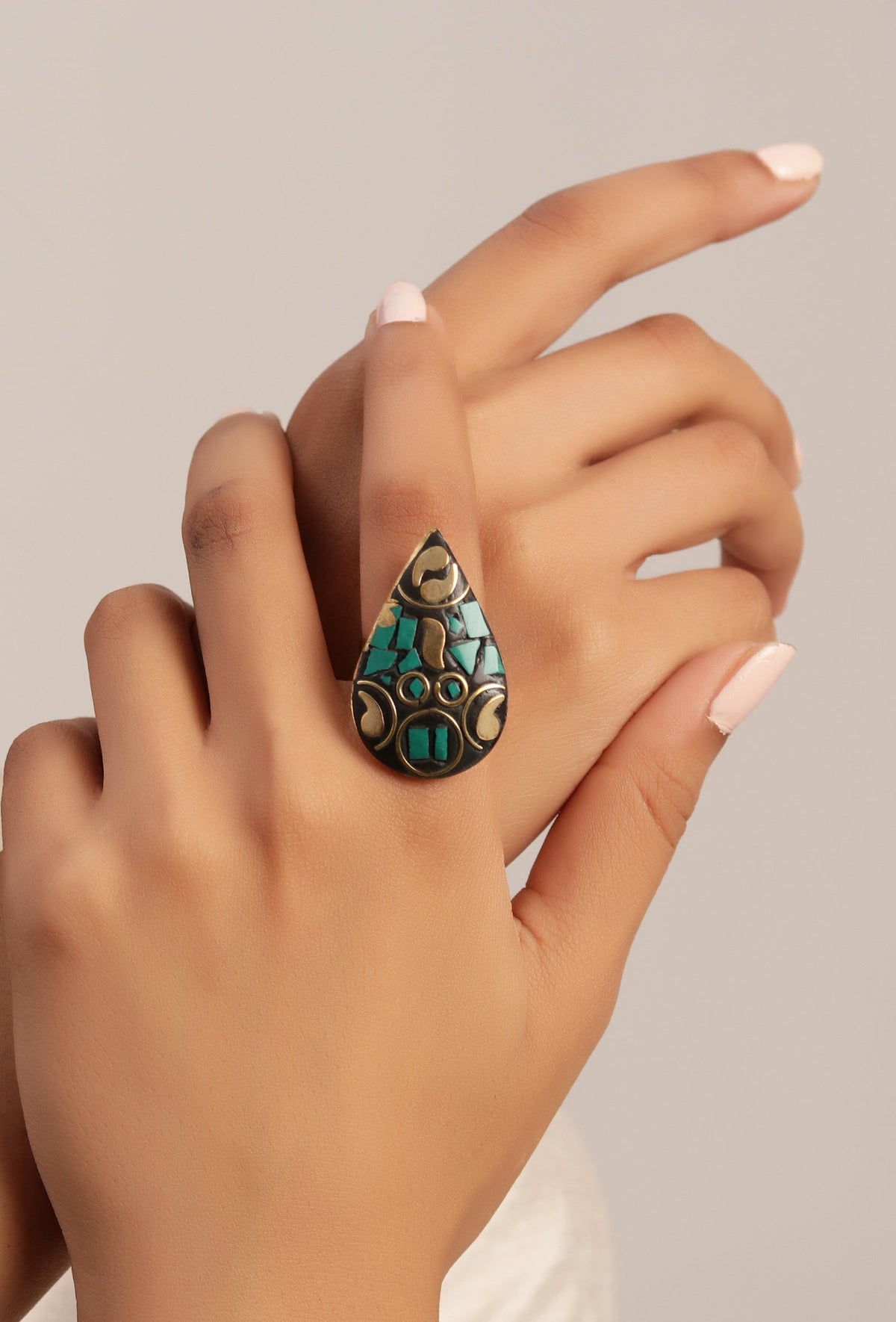 Laq Fashionable Light Weight Multi Color Ring