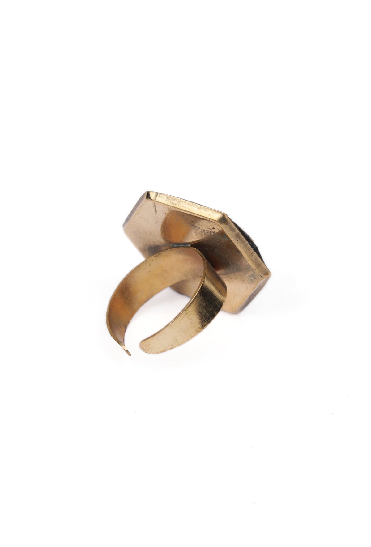 Laq Fashionable Light Weight Polygon Shaped Multi Color Ring