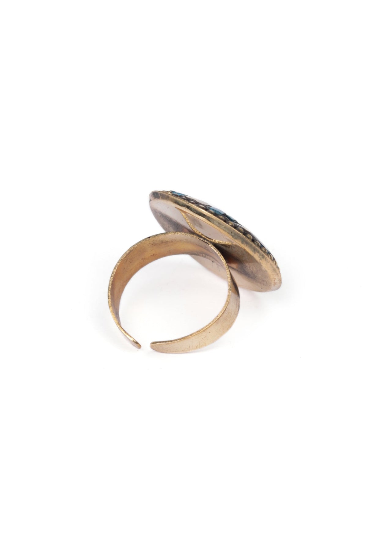 Laq Fashionable Light Weight Circular Shield Shaped Multi Color Ring