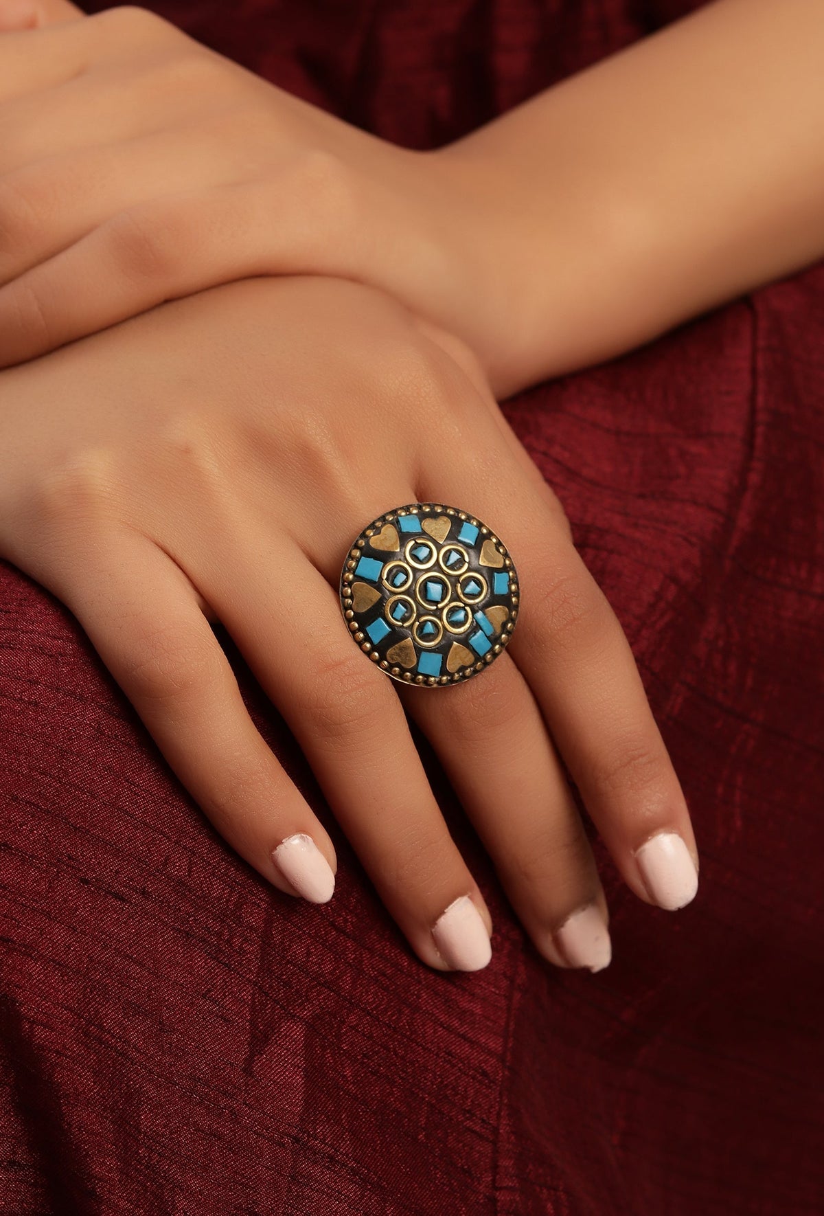 Laq Fashionable Light Weight Circular Shield Shaped Multi Color Ring