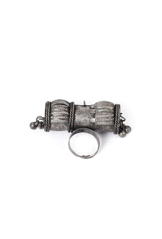 Silver Look Like Designer Lightweight Adjustable Petal Drum Shaped Size Partywear Ring