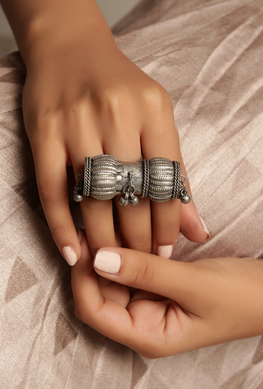 Silver Look Like Designer Lightweight Adjustable Petal Drum Shaped Size Partywear Ring
