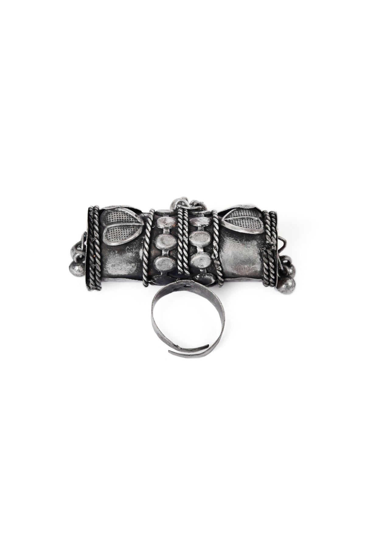 Silver Look Like Designer Lightweight Adjustable Cylindrical Drum Shaped Size Partywear Ring
