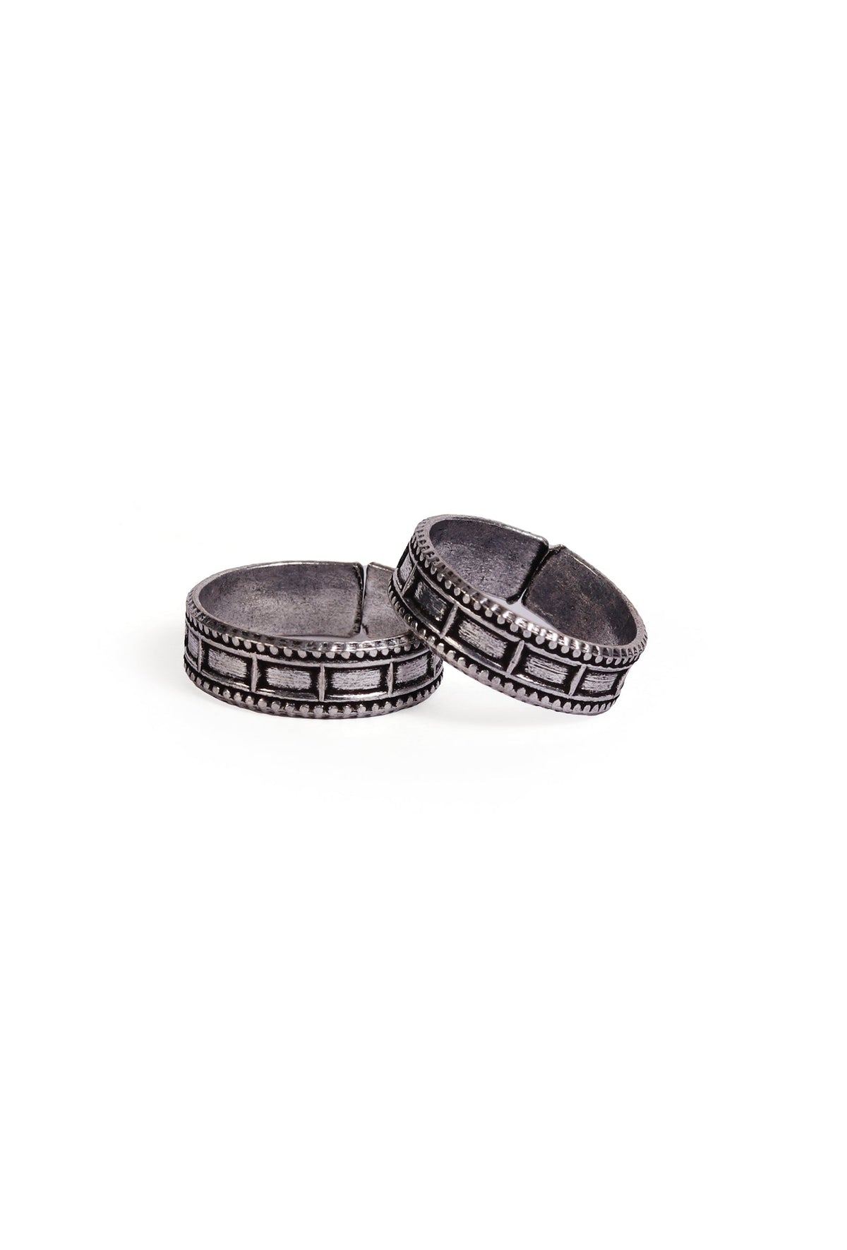 Ojasvi Elegant German Silver Adjustable Toe Ring
