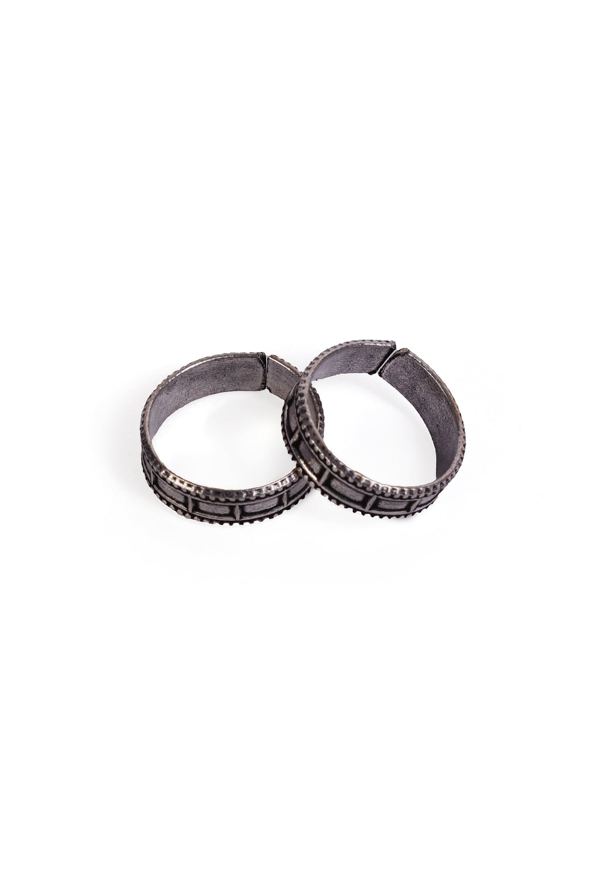 Ojasvi Elegant German Silver Adjustable Toe Ring