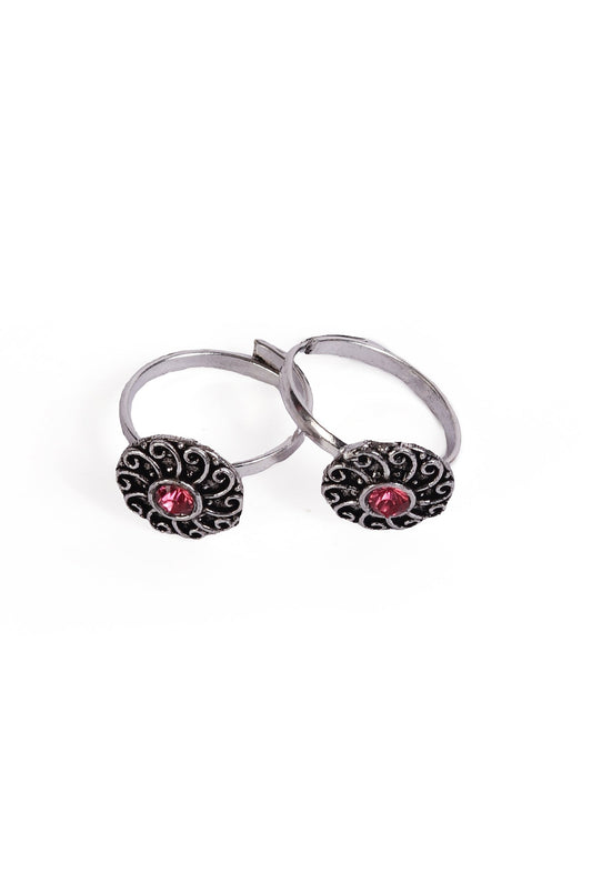 Yukti Red Stone German Silver Adjustable Toe Ring