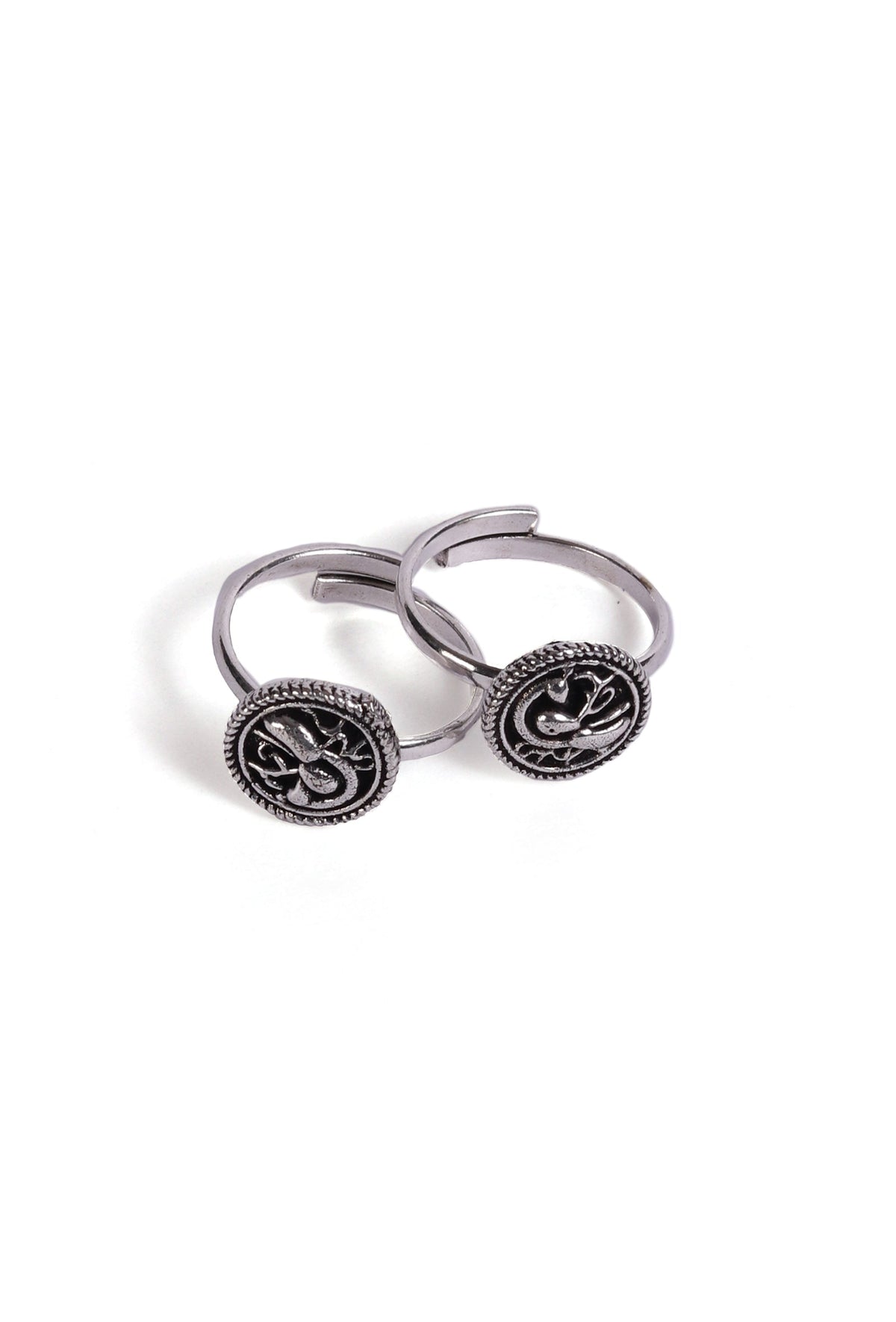 Mayur German Silver Adjustable Toe Ring