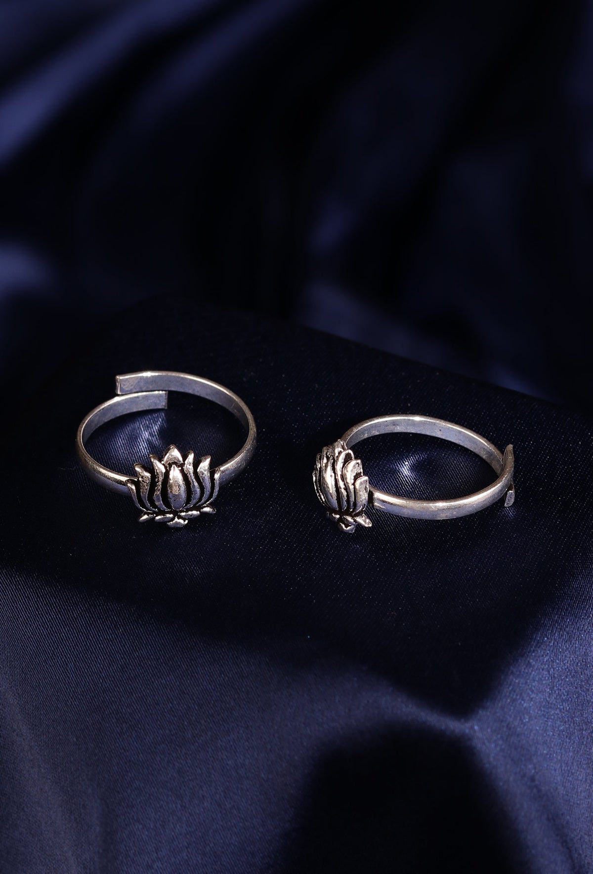 Kumudini German Silver Adjustable Toe Ring (Design 2)