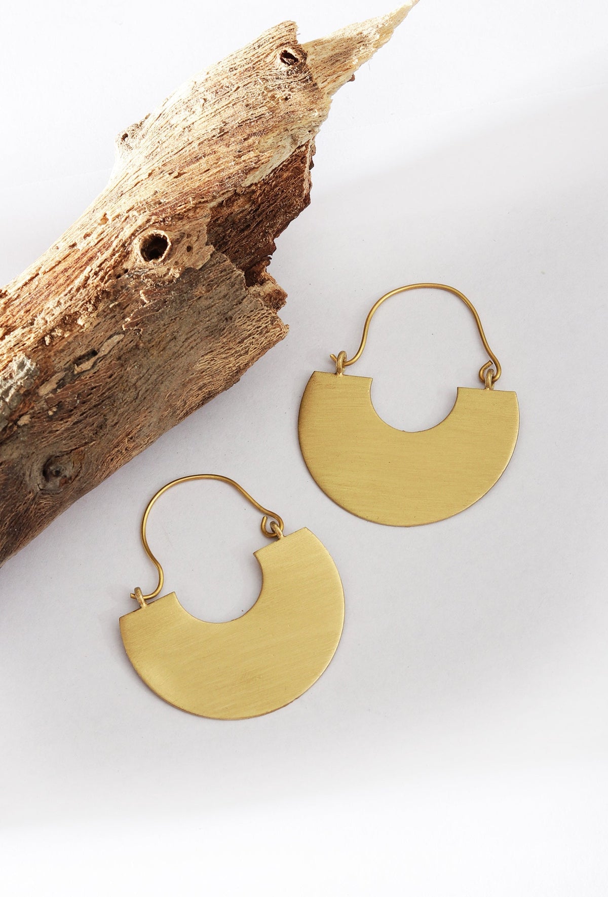 Minimalist U-Hoops