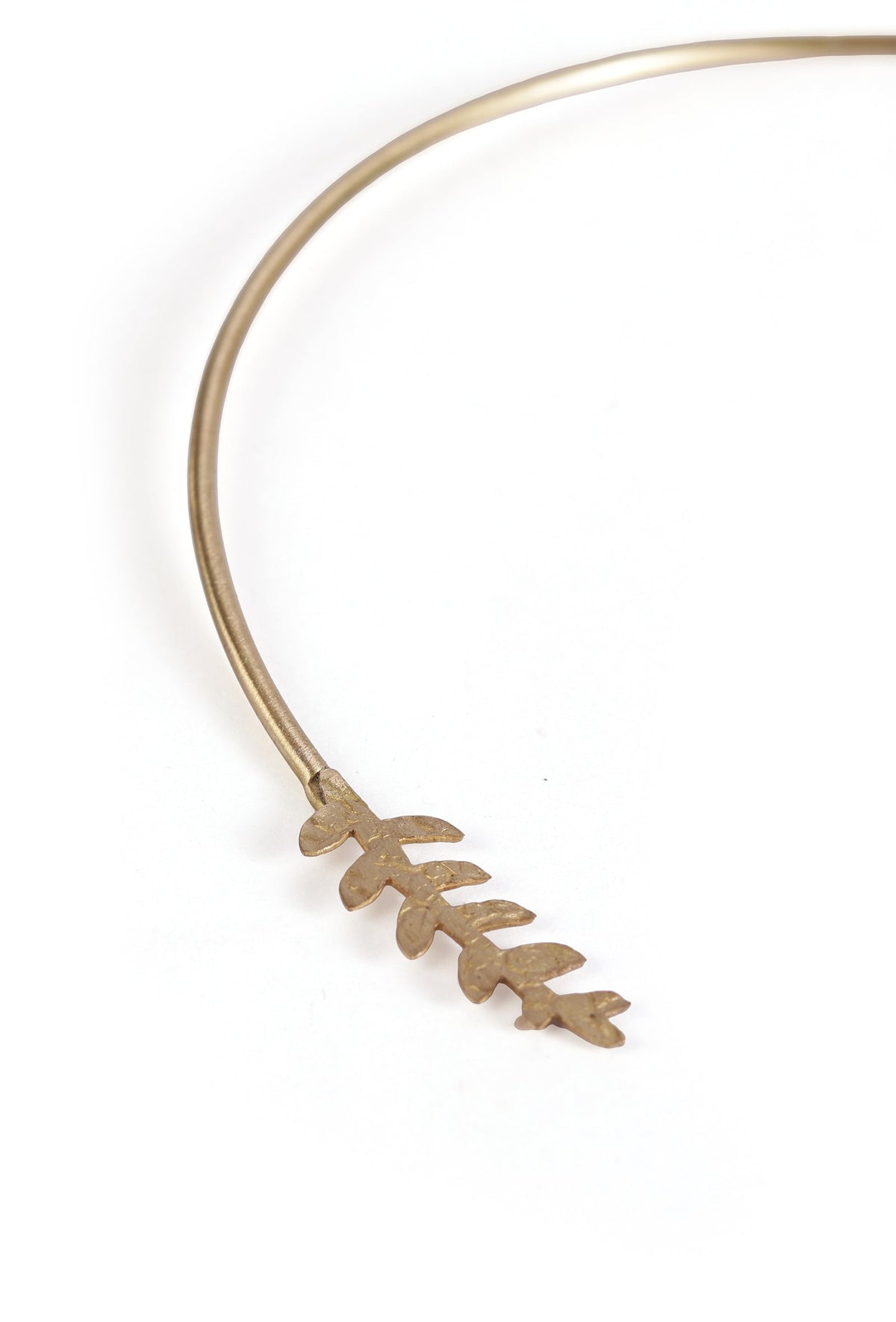 Dewdrop Leaf Open Necklace