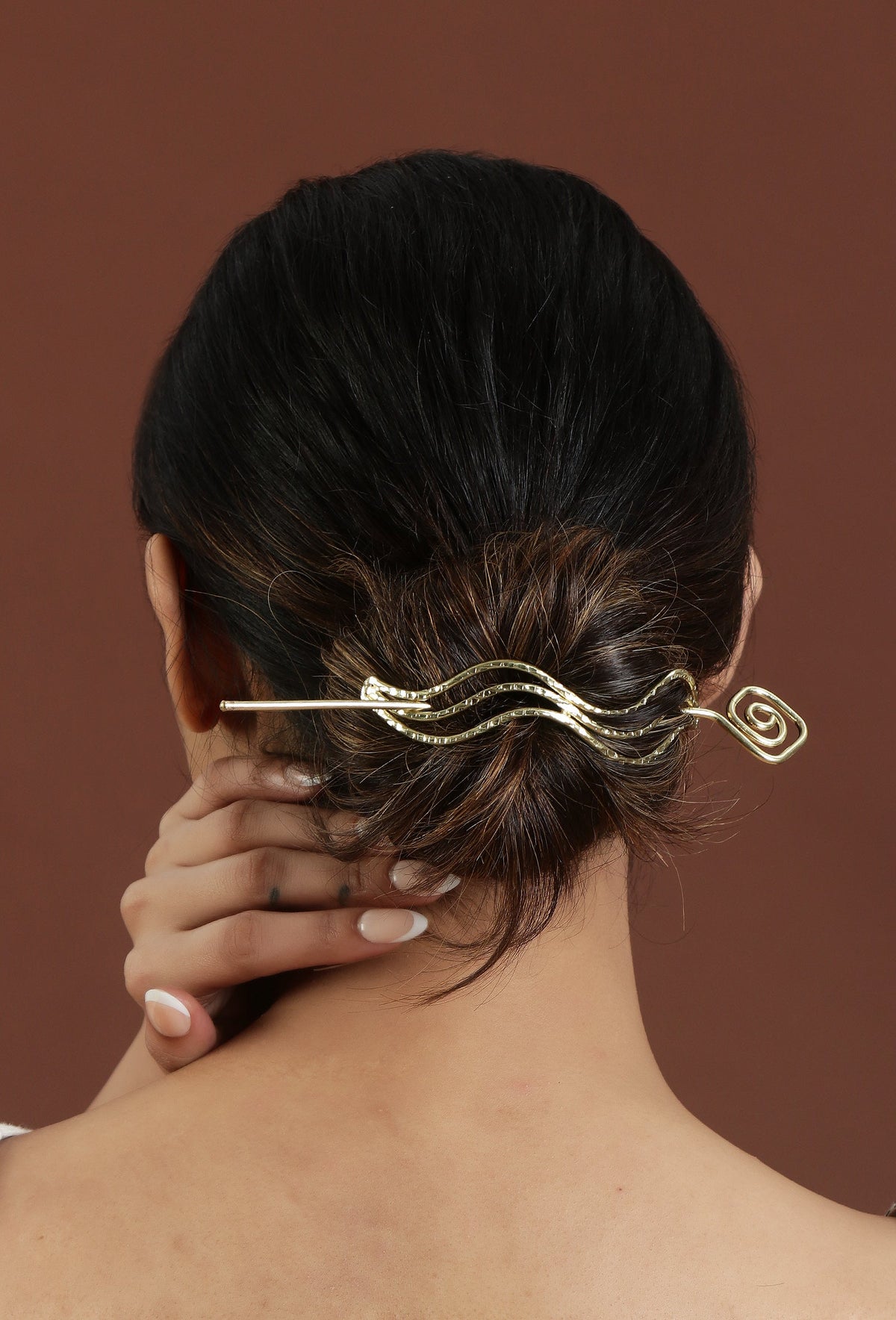Fluid Harmony Gold Brass Juda Pin