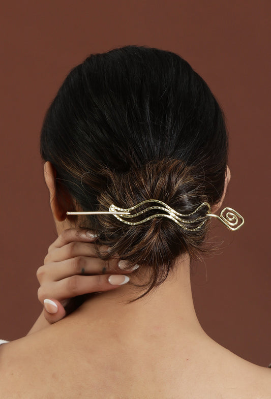 Fluid Harmony Gold Brass Juda Pin