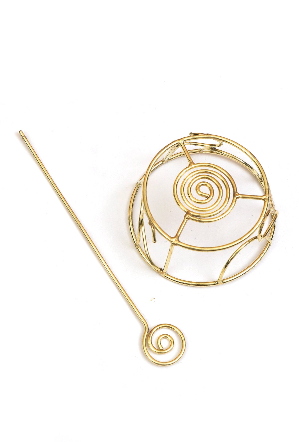 Royal Spiral Cage Brass Juda Pin