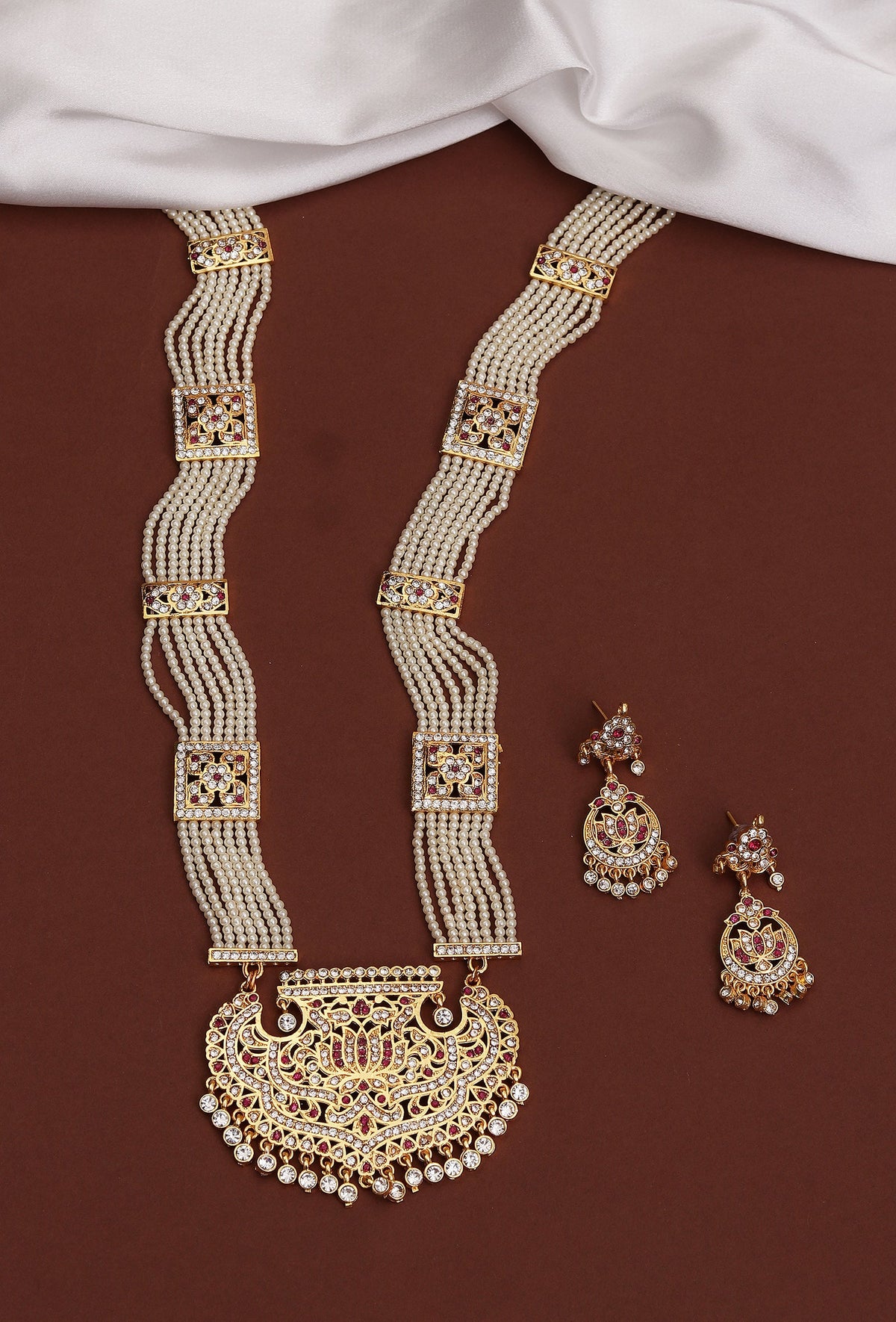 Royal Lotus Heritage Pearl Necklace Set