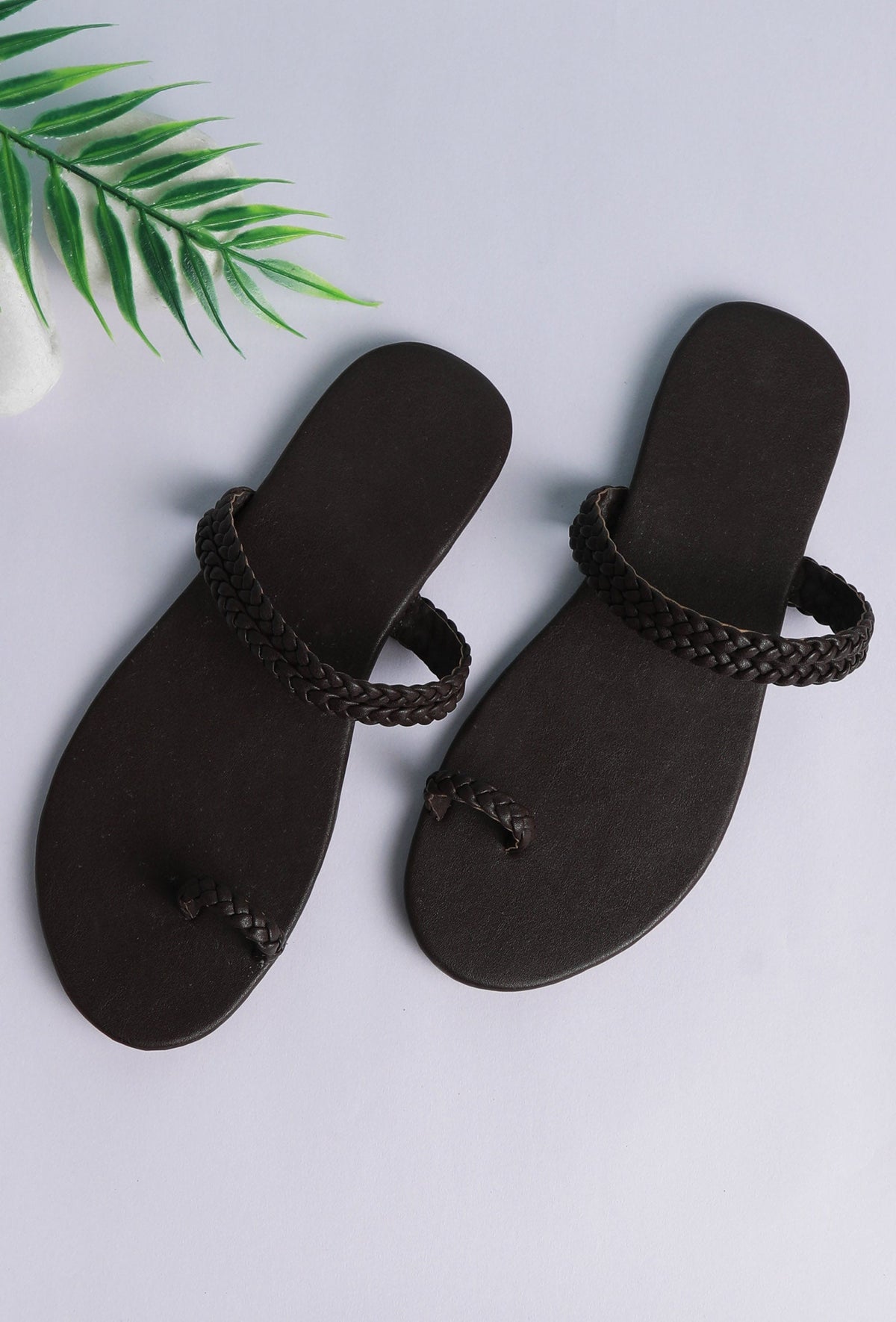 Brown Knotted Cruelty Free Leather Sandals サイズ EU35