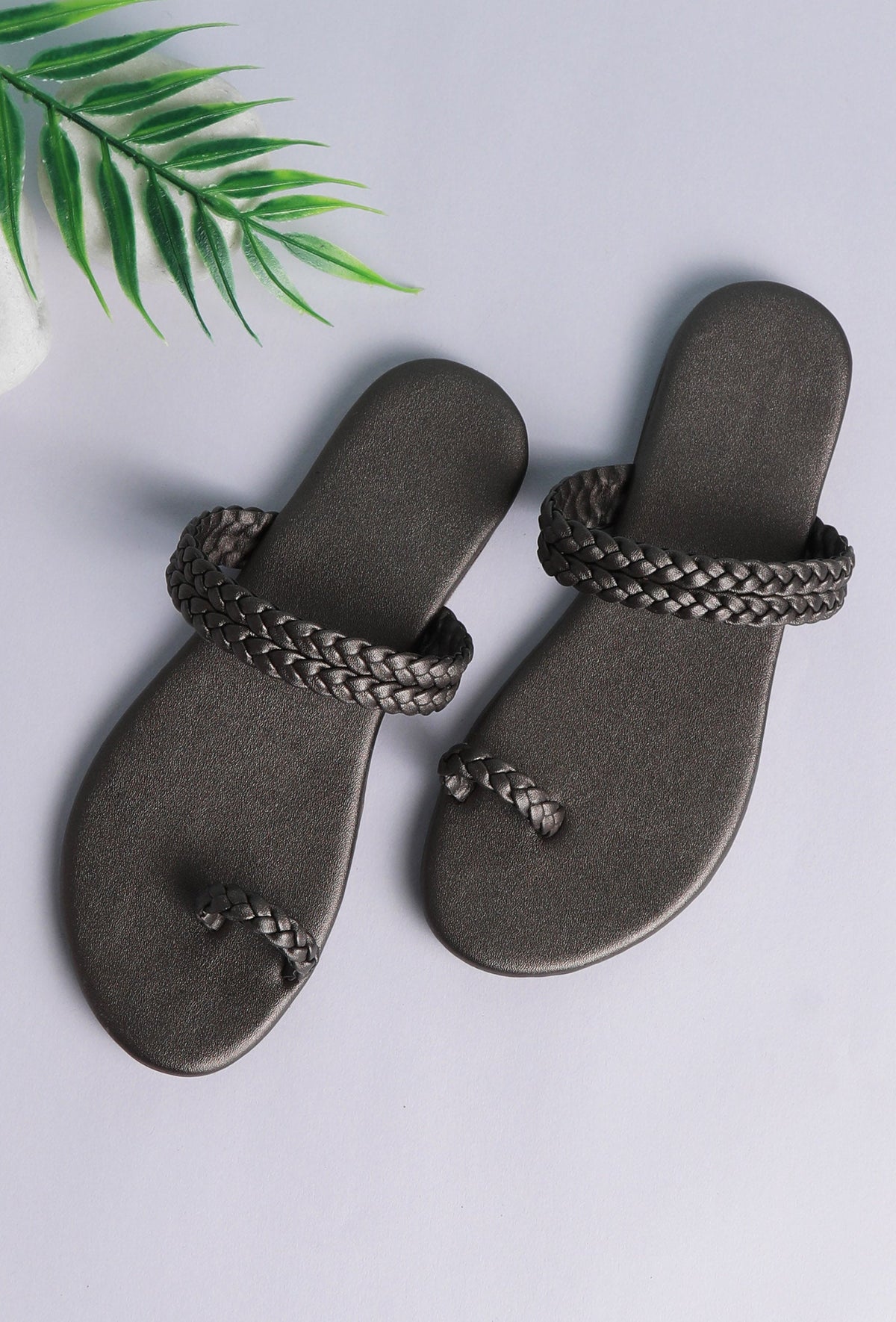 Steel Grey Knotted Cruelty Free Leather Sandals サイズ EU41