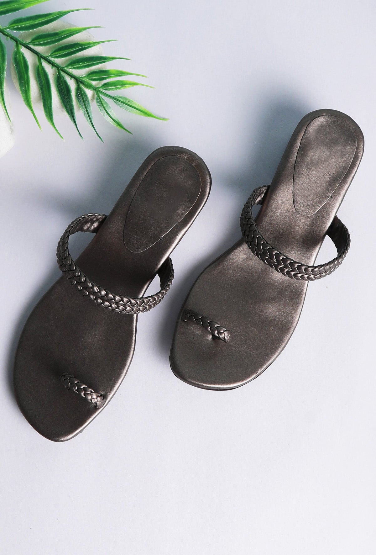 Grey Knotted Cruelty Free Leather Sandals サイズ EU37