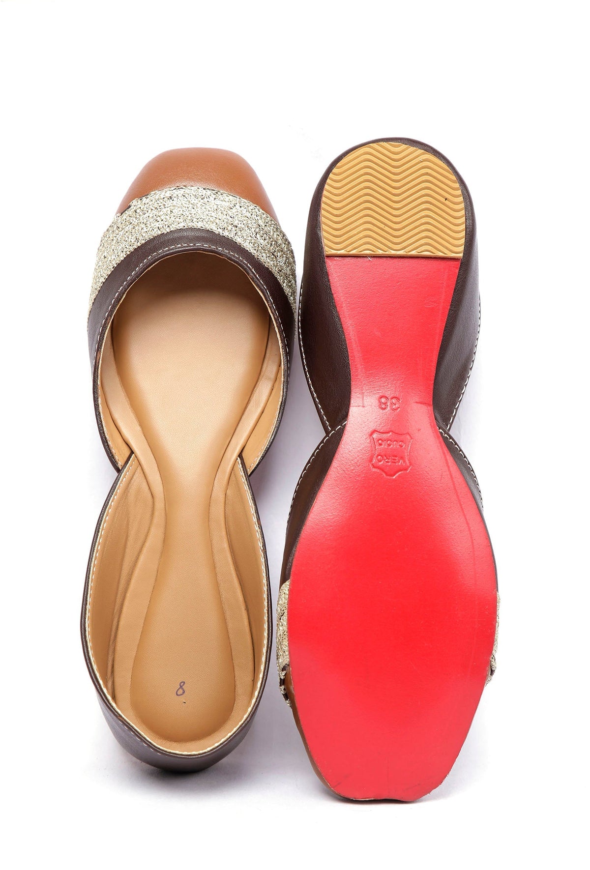 Caramel Beige Embroidered Cruelty-Free Leather Juttis サイズ EU41