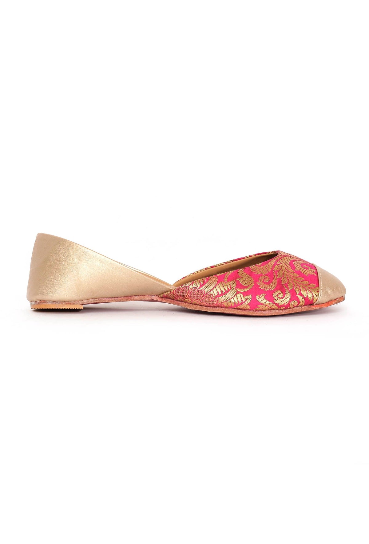Rose Pink Brocade Juttis サイズ EU40