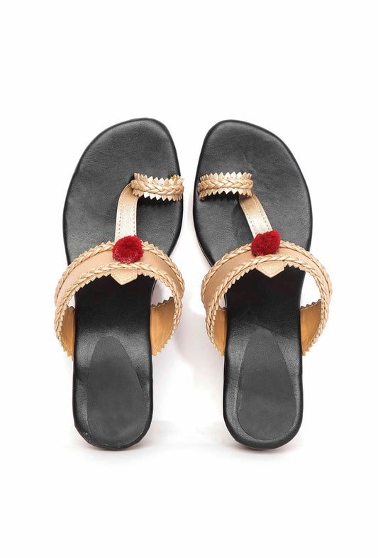 Golden with Black Brocade Kolhapuri Inspired サイズ EU38