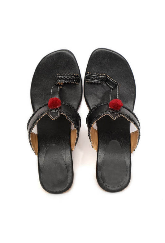 Charcoal Black with Yellow Brocade Kolhapuri Inspired Heels サイズ EU38