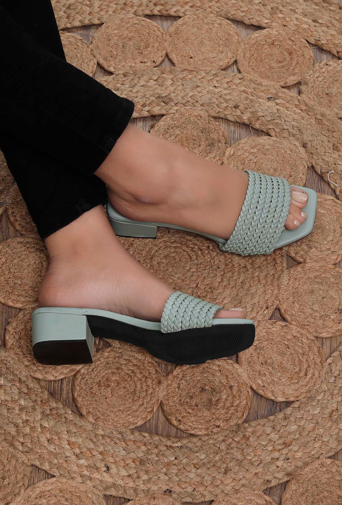 Teal Mint Cruelty Free Leather Heels サイズ EU38