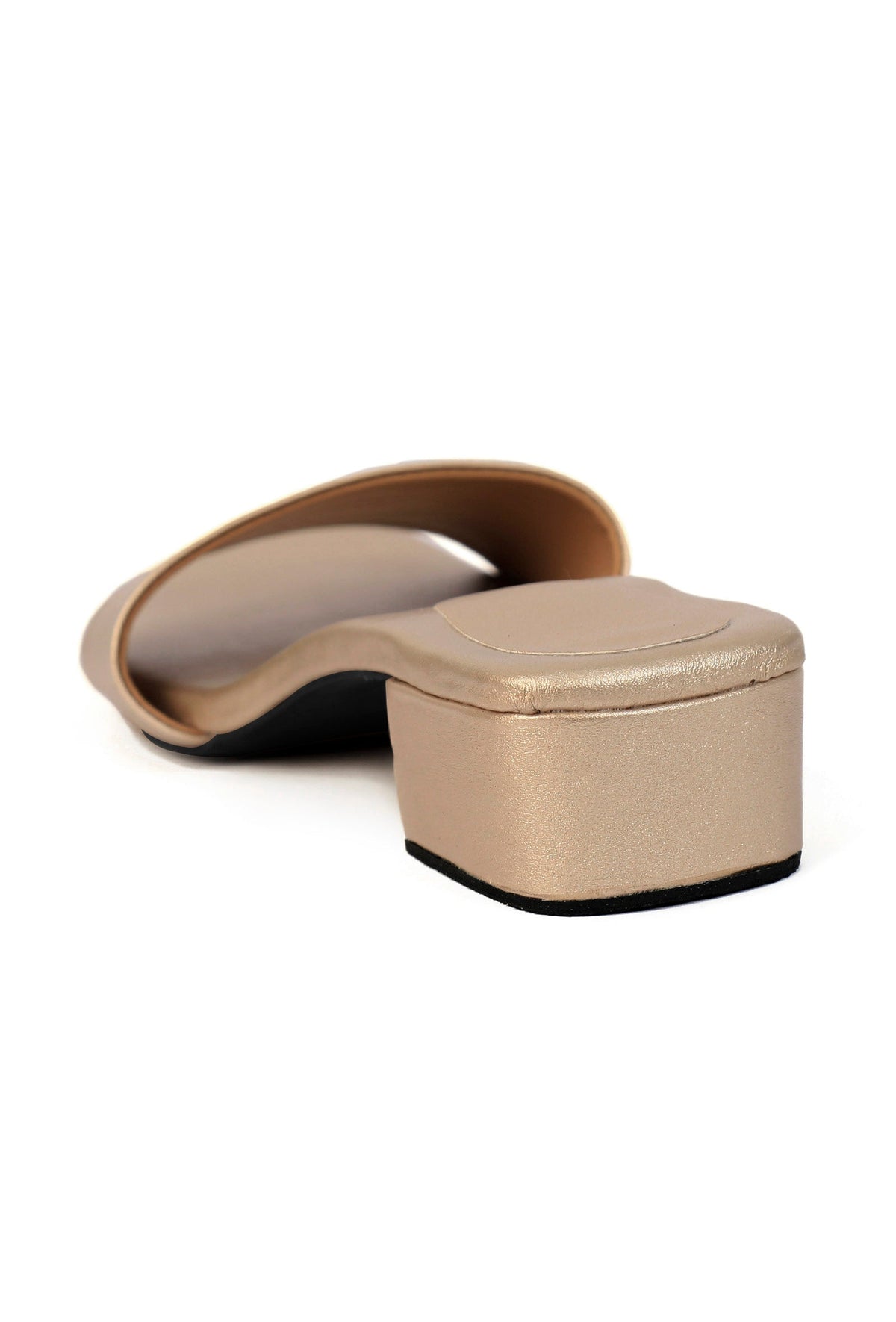 Light Golden Cruelty Free Leather Heels サイズ EU41