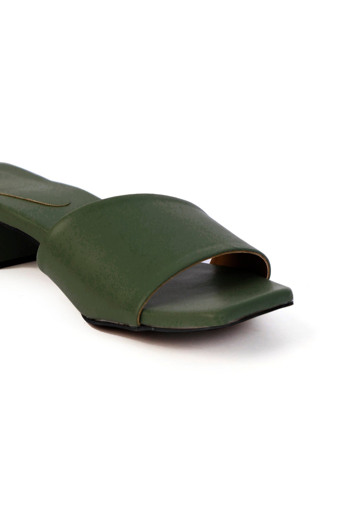 Sage Green Cruelty Free Leather Heels サイズ EU42