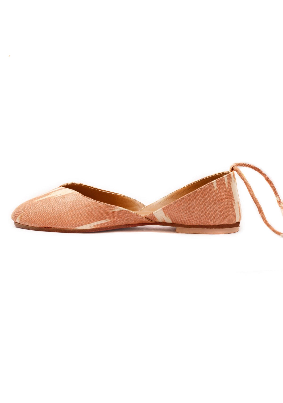 Peach Ikkat Cruelty Free Leather Juttis サイズ EU35