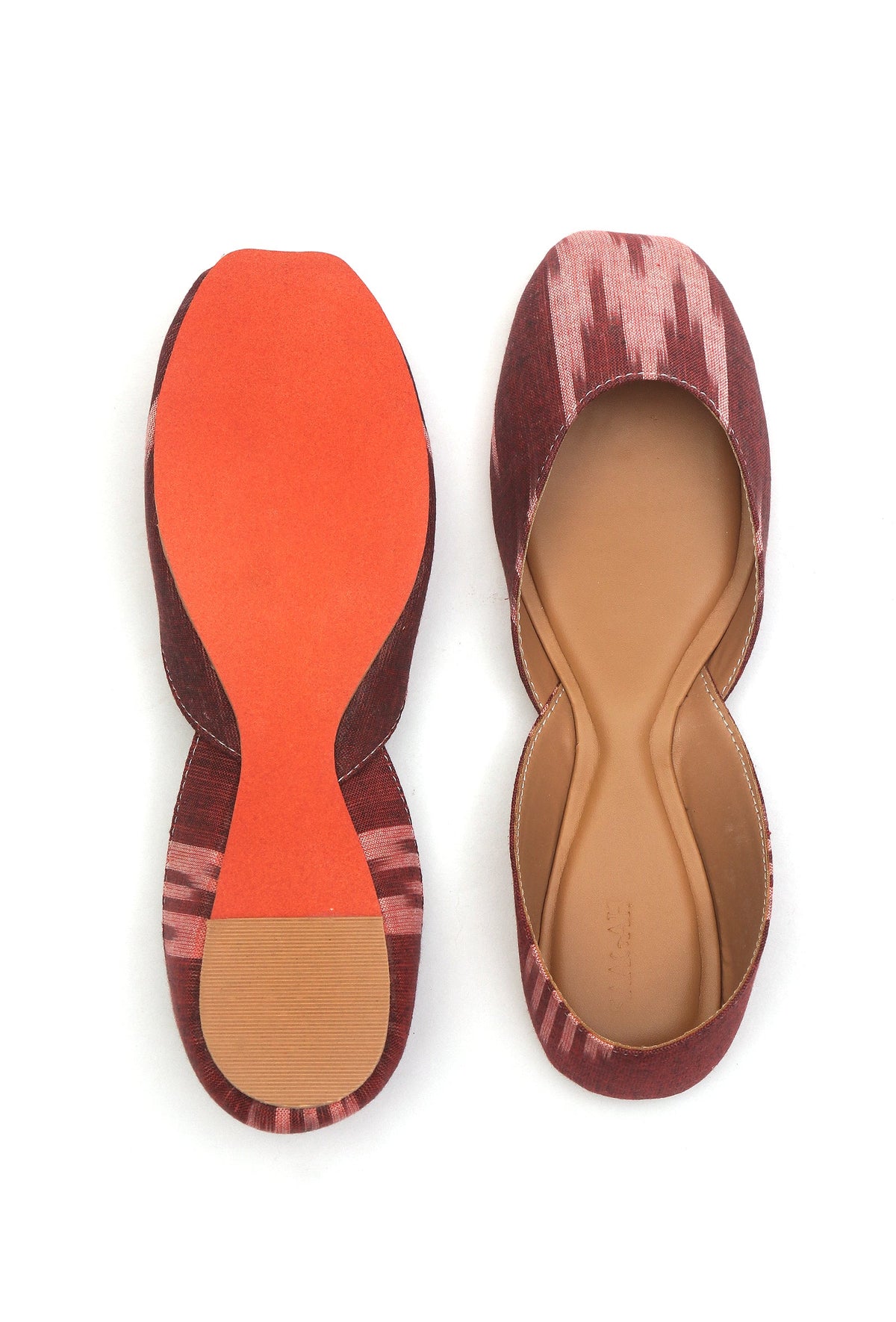 Maroon Ikkat Cruelty Free Leather Juttis サイズ EU38