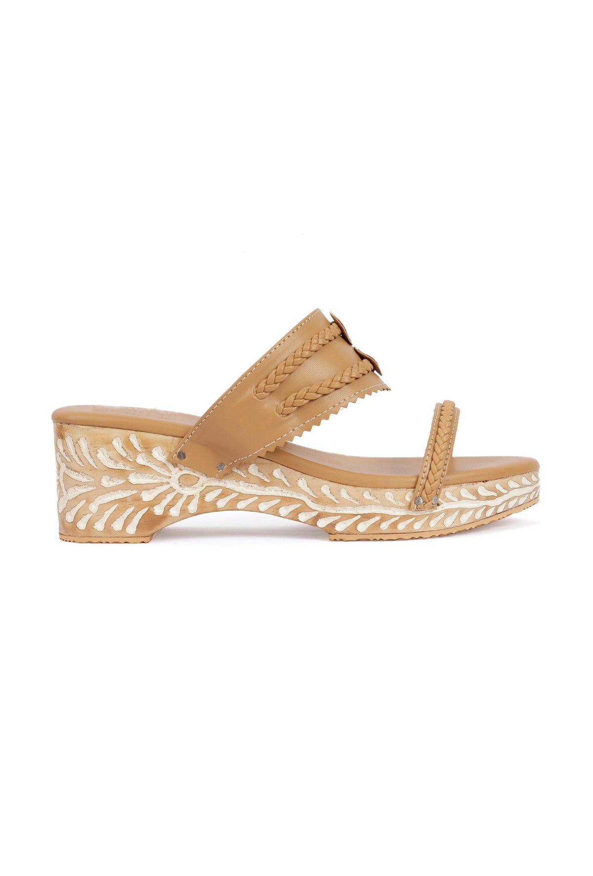 Tortilla Brown Wooden Carved Braided Wedges サイズ EU39