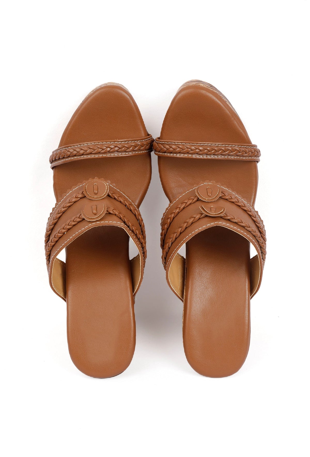 Caramel Brown Wooden Carved Braided & Textured Wedges サイズ EU37